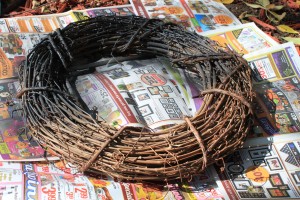 Halloween Wreath- Spray paint